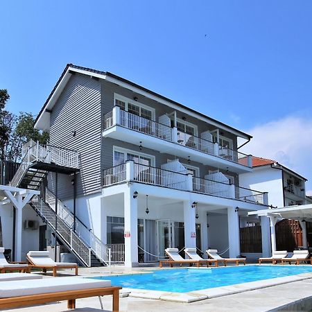 Serenity Eselnita Exterior photo
